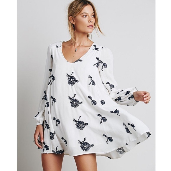 Free People Dresses & Skirts - Free people white embroidered Austin dress